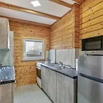 Holiday home Holzhaus Am Waldrand *