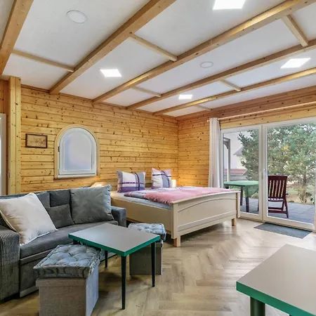 Holzhaus Am Waldrand Vakantiehuis *