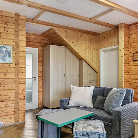 Holzhaus Am Waldrand *