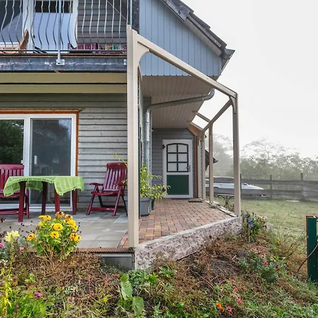 Holiday home Holzhaus Am Waldrand Niederfinow