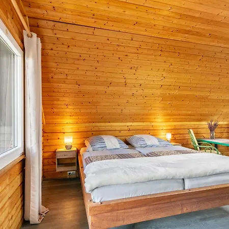 Holzhaus Am Waldrand Feriehus Niederfinow