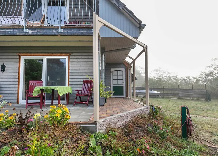 Holzhaus Am Waldrand *