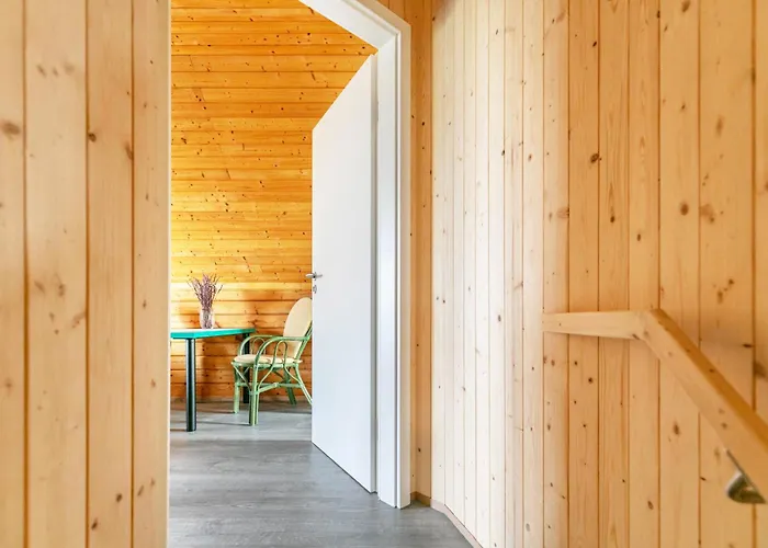 Holzhaus Am Waldrand *